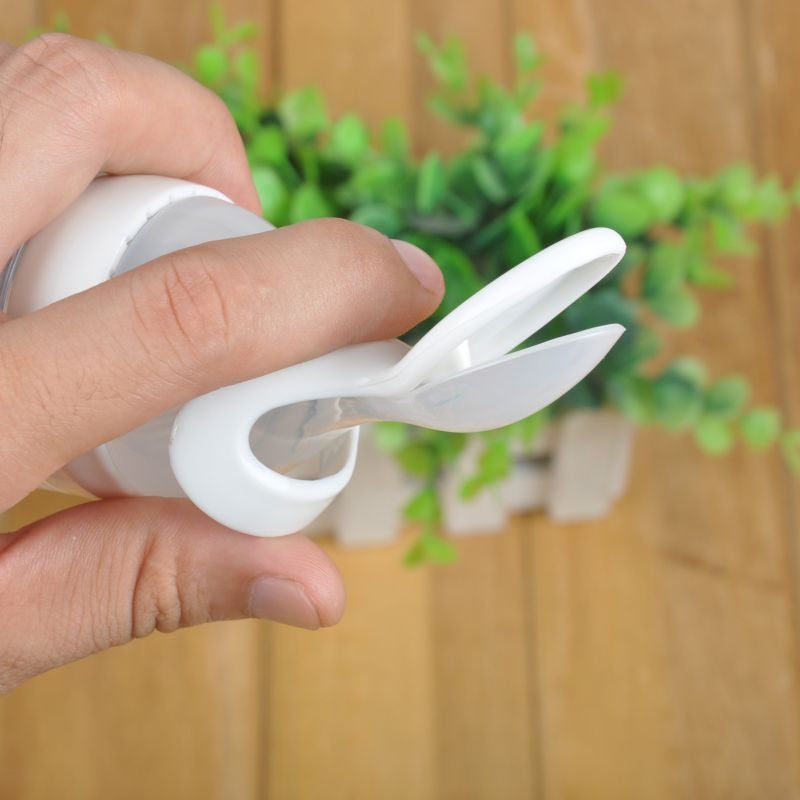 Biberon cuillère | EasyBottle™ - Les Repas de Bébé